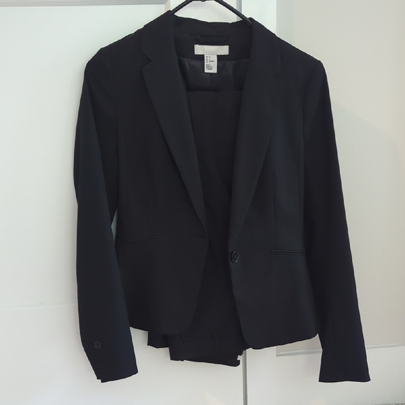 H&M Black Suit Blazer & Pants Size 2 - Picture 1 of 9